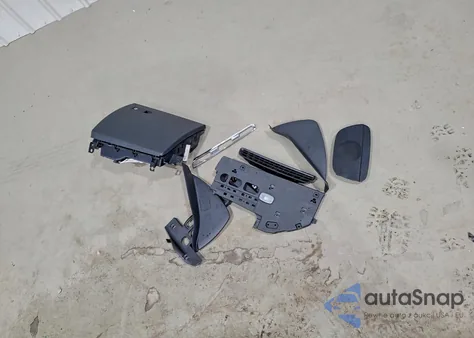 2025 Mercedes-Benz Gla 250 4Matic from USA, damaged, VIN W1N4N4HB4SJ675341